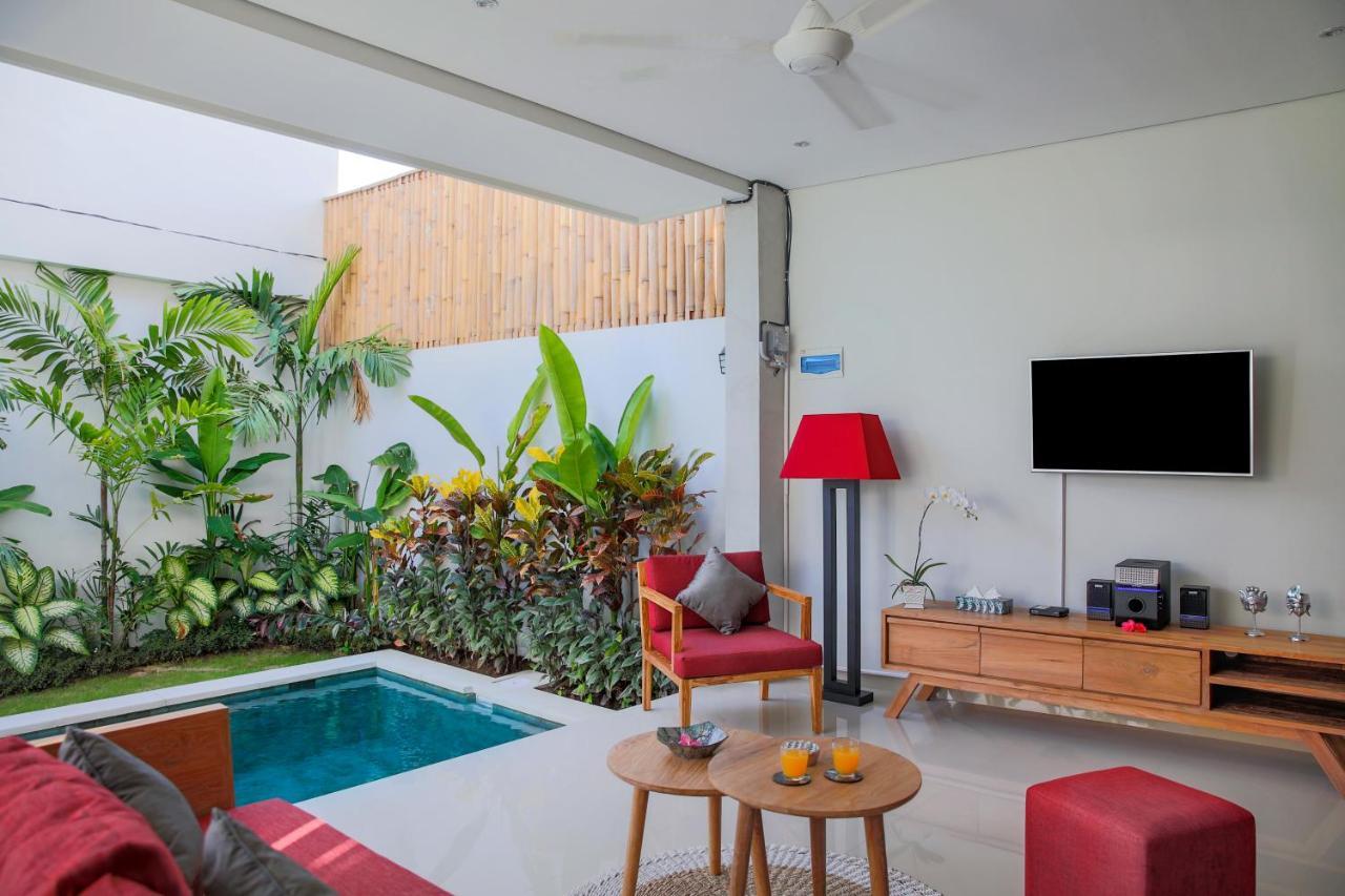 Villa 66, 5 Min Walk To Double 6 Beach スミニャック エクステリア 写真